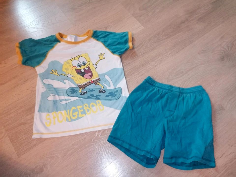Kurzer Schlafanzug Pyjama H&M SpongeBob Gr. 110/116 in Mitterfels