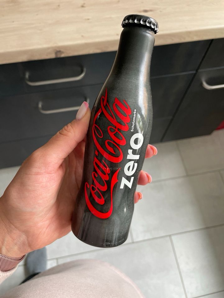 Coca Cola Aluminium Flasche in Radebeul