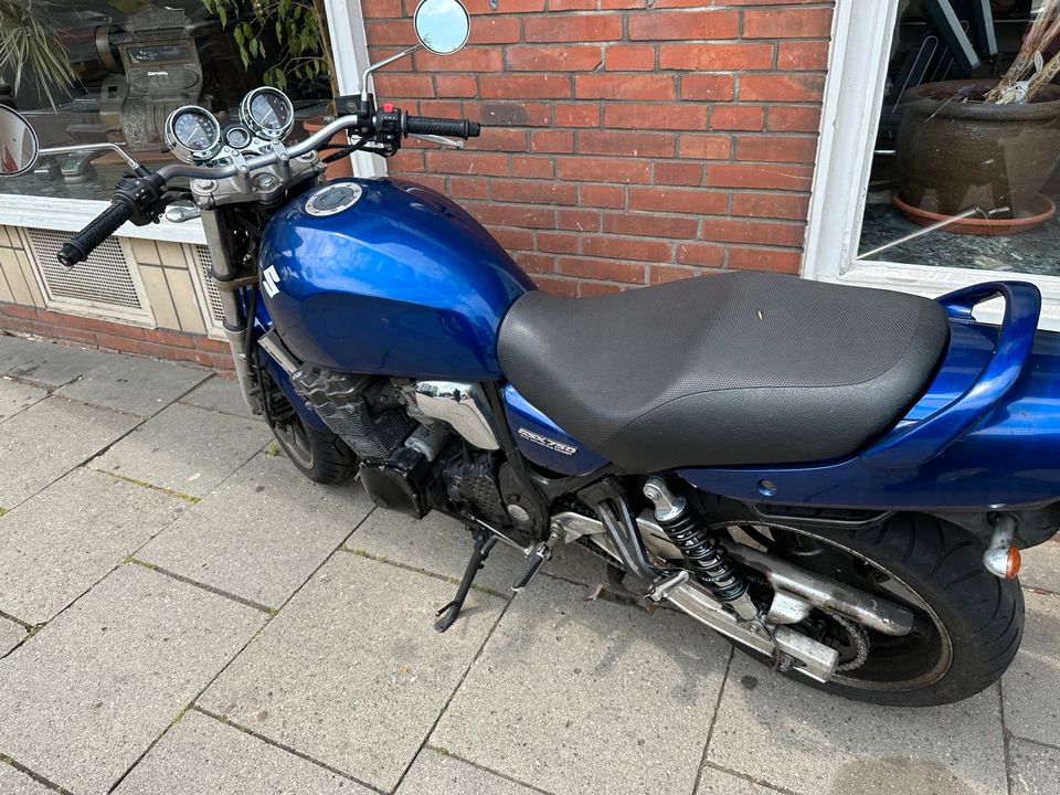 Suzuki GSX 750 AE Inazuma Neu TÜV viele Neuteile 42tkm in Hamburg