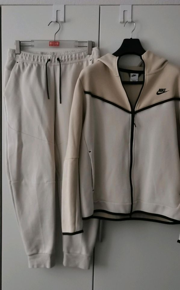 Nike tech fleece Anzug in beige in Brandenburg - Potsdam | eBay  Kleinanzeigen ist jetzt Kleinanzeigen