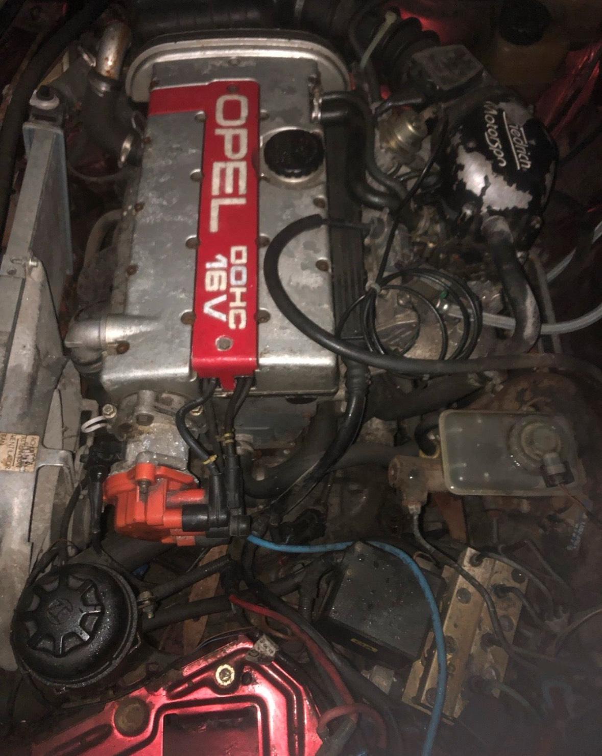 Abbildung des Autos Opel Kadett 2.0 16V C20XE