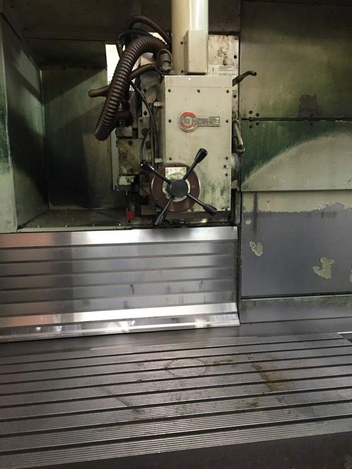 CNC Fräsmaschine Hermle UWF 1202 H mit Heidenhain TNC 426 in Dorum