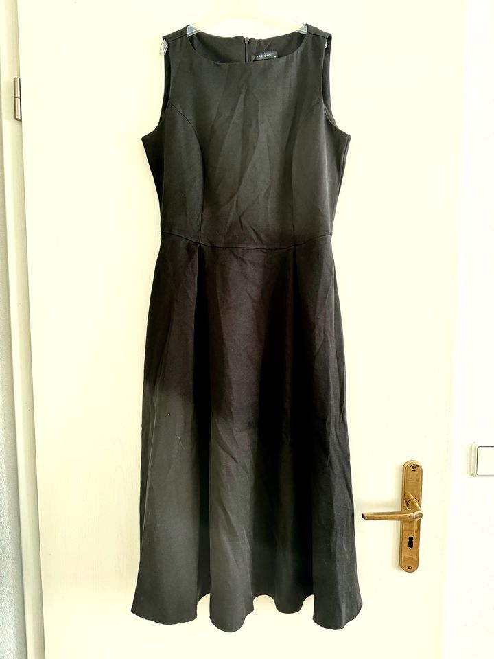 Schwarzes elegantes Kleid Gr 38 in Berlin