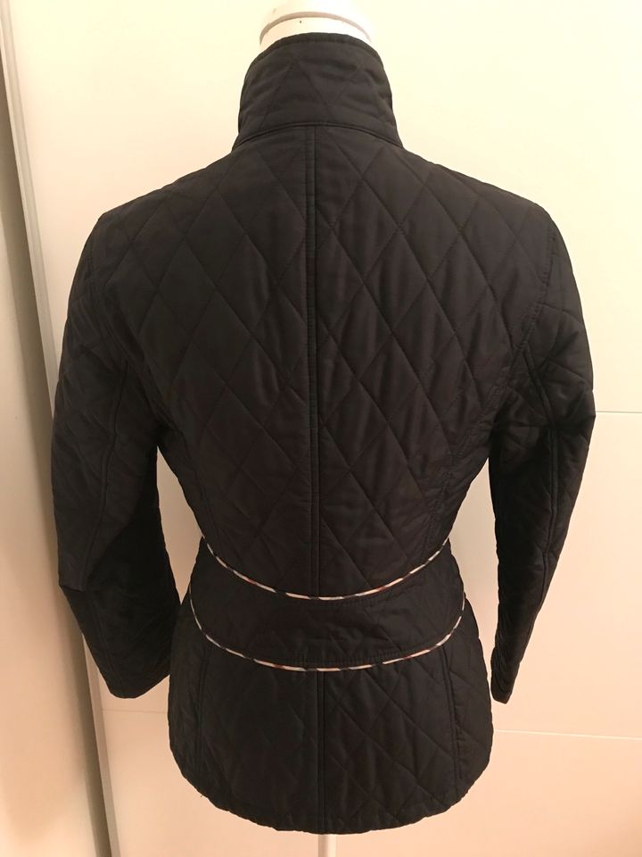 DAKS London Steppjacke in Größe 36, schwarz in Berlin