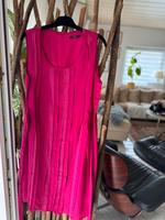 HUGO BOSS Kleid Pink Seide Gr. 42 Berlin - Spandau Vorschau