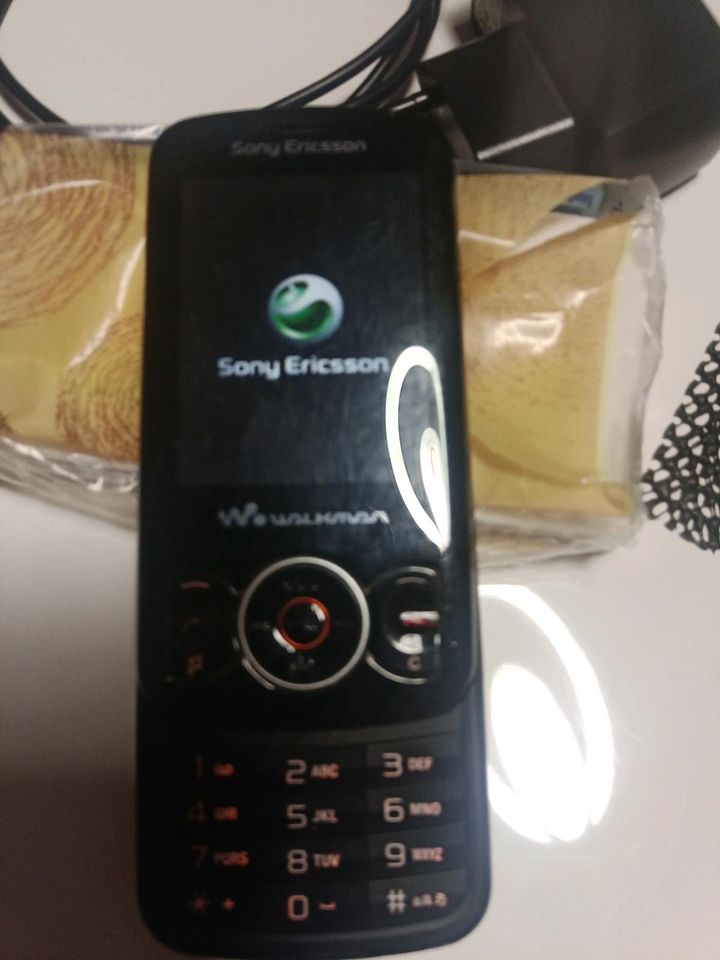 Handy Sony Ericsson Spiro in Nersingen