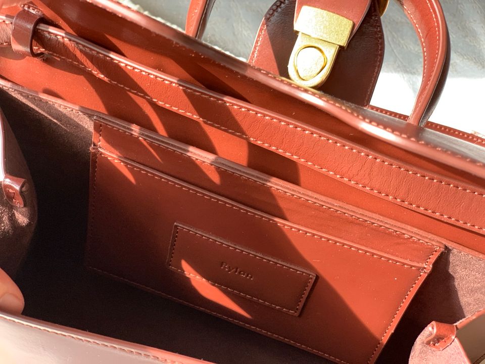 Neue Rylan-Studio Tasche mit dem originalen Staubbeutel in Bremen