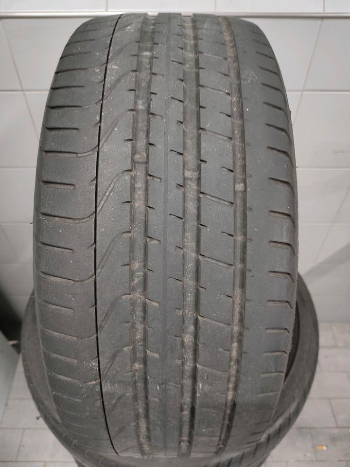 225/35R19 88Y Pirelli P Zero Reifen in Bielefeld