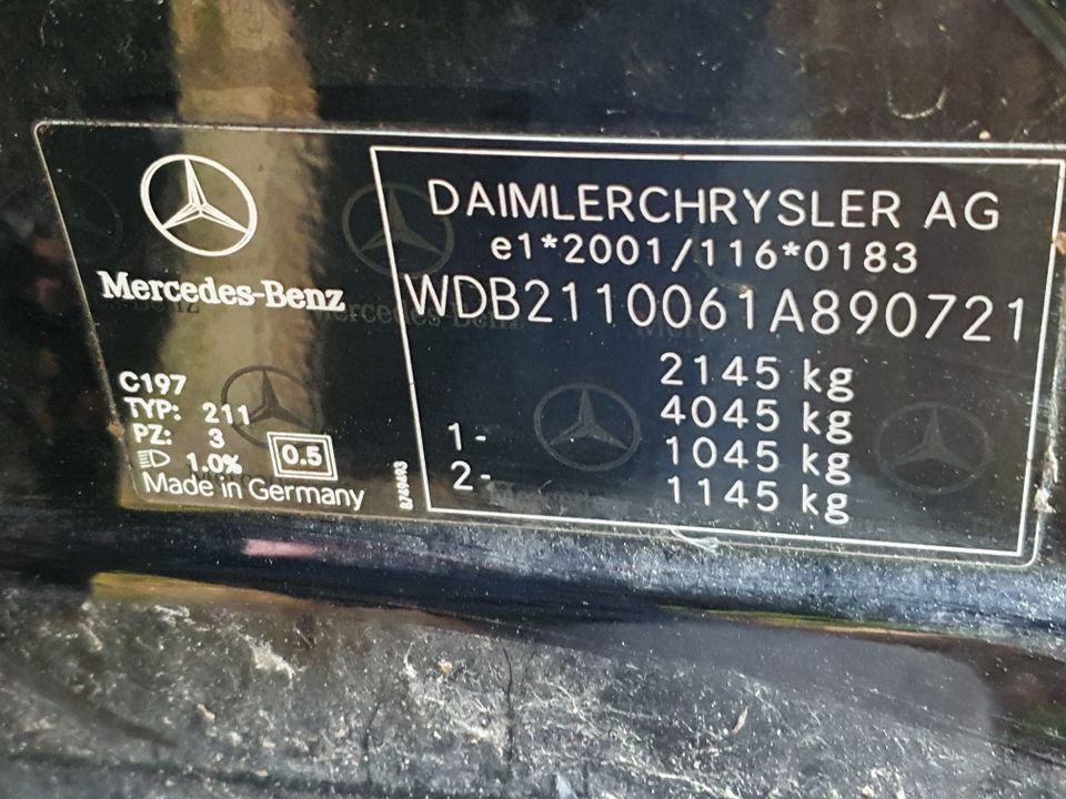 Mercedes W 211 Seitentür Tür vorne rechts Schwarz C197 Limo in Bremervörde
