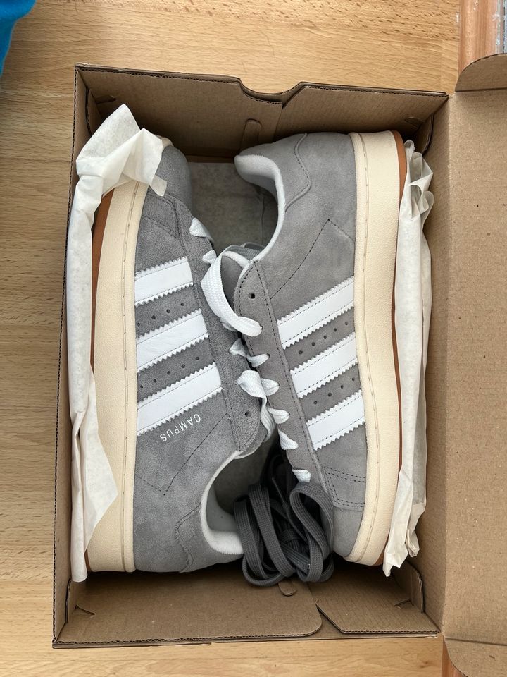 Adidas Campus 00s Grau Neu in Herne