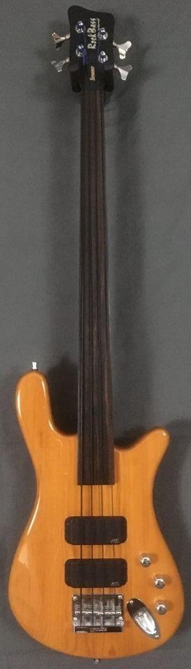 WARWICK ROCKBASS STREAMER FRETLESS BASS, GEBRAUCHT GUTER ZUSTAND in Duisburg