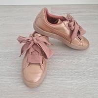 Sneaker von Puma inkl. 4 verschiedener Schnürsenkeln, Größe 38 Kiel - Hassee-Vieburg Vorschau