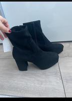 Stiefeletten samt schwarz gr. 38 NEU Nordrhein-Westfalen - Lübbecke  Vorschau