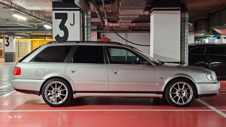 Audi S6 2.2 20v Avant restaurated! in Berlin