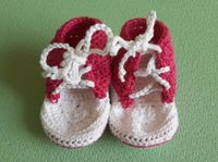 Babysocken • Babyschuhe • Erstausstattung•Geschenk Geburt•Chucks Nordrhein-Westfalen - Weeze Vorschau