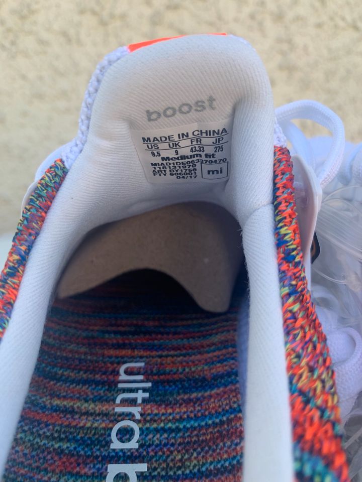 Adidas Ultra Boost Multicolour Rainbow 43 1/3 in Schwieberdingen