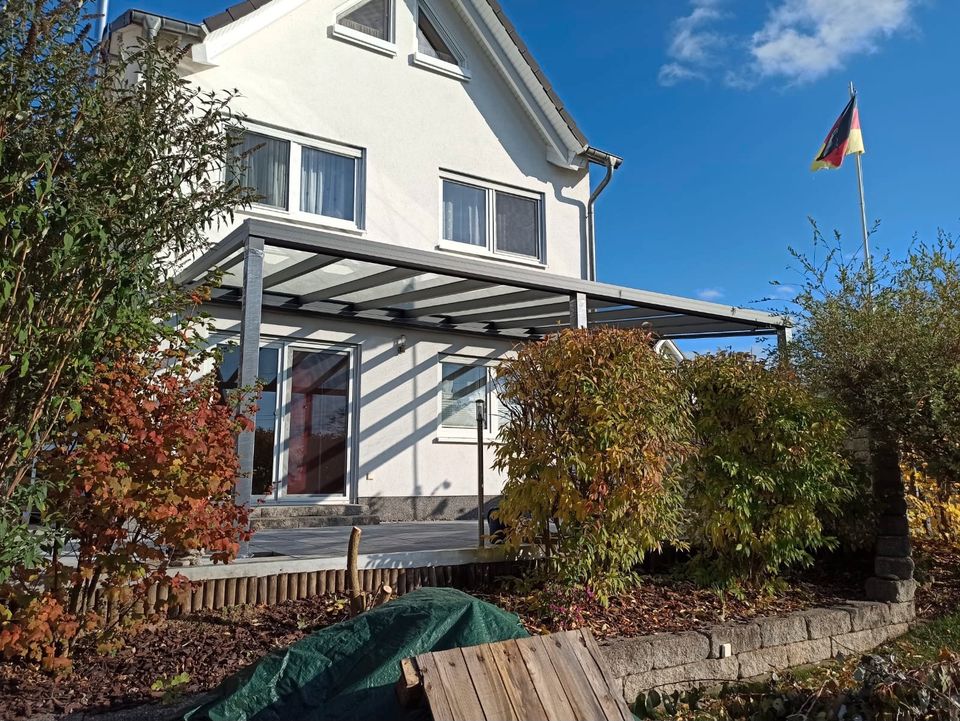 ALU TERRASSENÜBERDACHUNG I VORDACHER I MARKISEN I SOMMERGARTEN I CARPORT I SICHTSCHUTZ I ZÄUNEN I GLASSCHIEBEWAND I GLASSCHIEBETÜRE inkl Montage JETZT -25% in Balingen