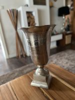 Vase  Alu silber  barocke Form NEU Nordrhein-Westfalen - Kierspe Vorschau