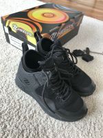 Heelys schwarz triple black NEU 32 Original OVP Rollschuhe Hessen - Gießen Vorschau