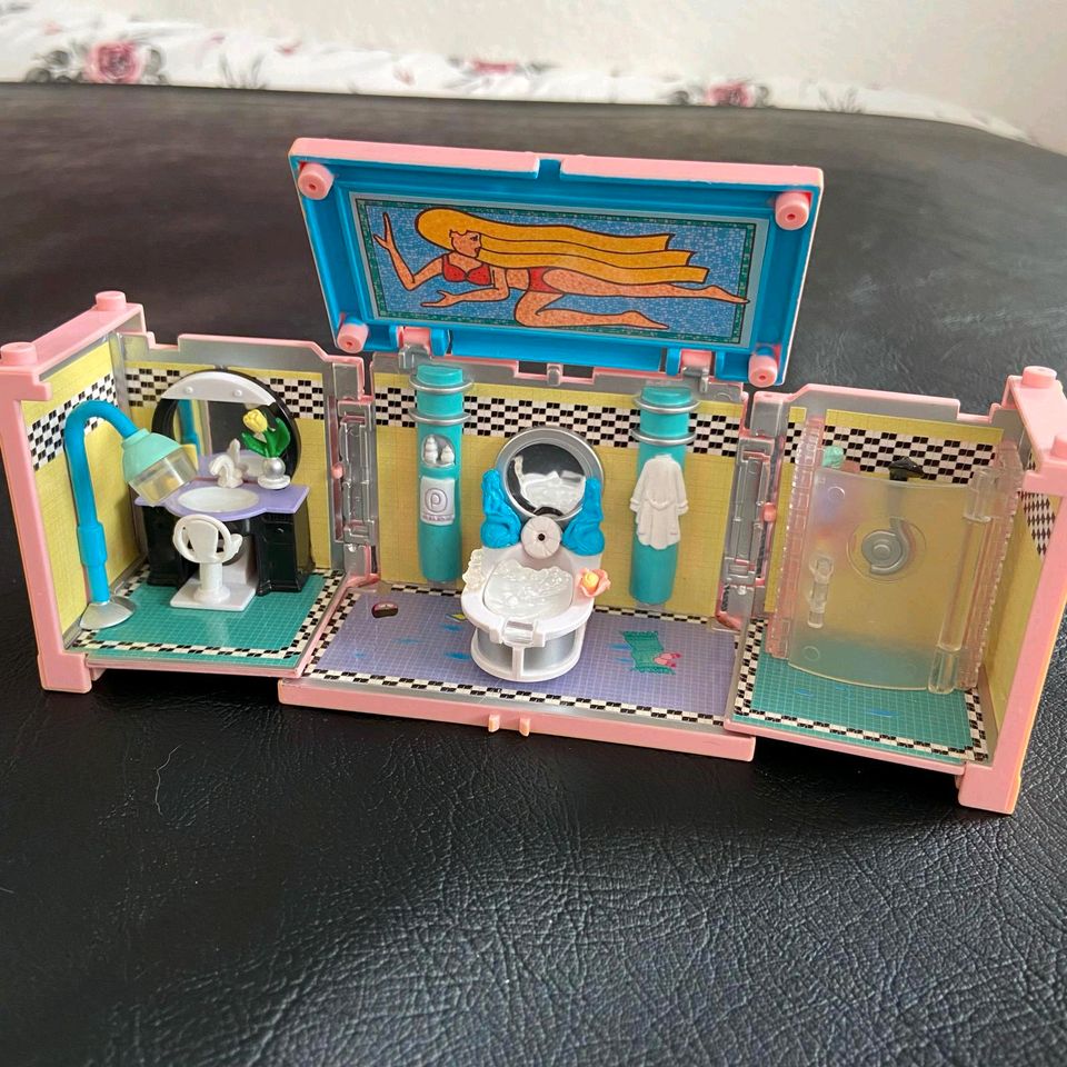 Polly Pocket Stapelvilla Haus Bluebird 1999 90er  Badezimmer in Wernau