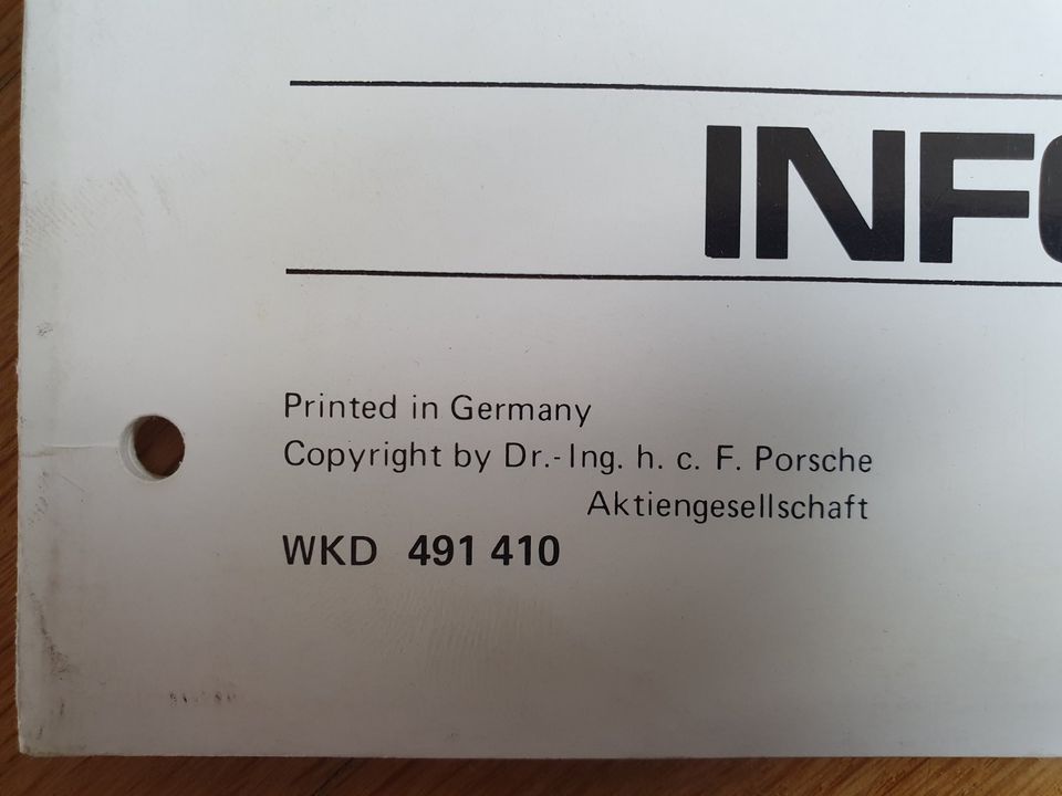 Porsche 911 Service Information Technik 1985 in München