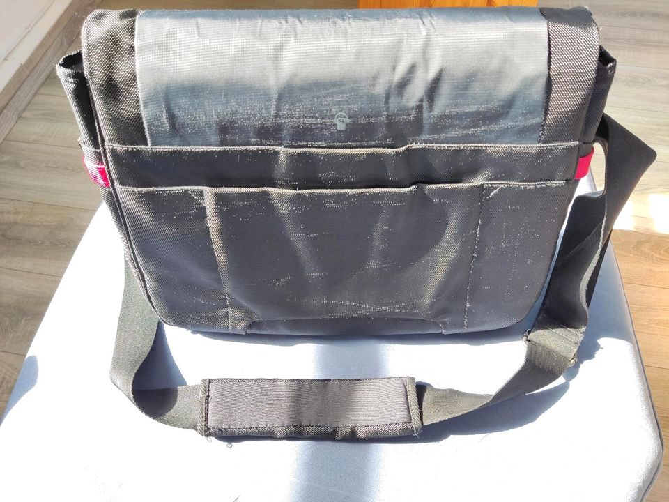 Dell XPS Laptoptasche *TOP Zustand* für bis zu 16 Zoll Laptops in Sinntal