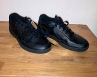 Reebock Schuhe Größe 42.5 schwarze neuwertig Hessen - Ebersburg Vorschau