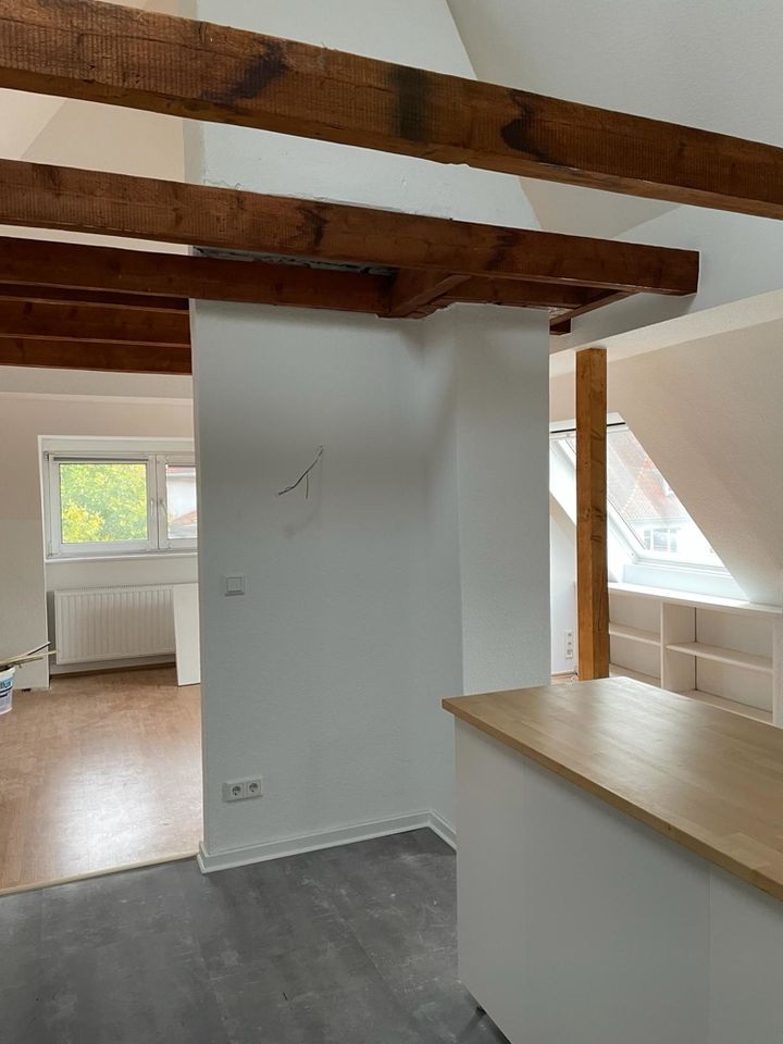 Oldenburger Schloßgartenviertel -  hübsche 3-Zimmer-Dachwohnung sucht neuen Mieter in Oldenburg