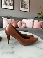 Lauren Ralph Lauren Schuhe 36 Braun Leder Blogger Style Pumps Schleswig-Holstein - Lübeck Vorschau
