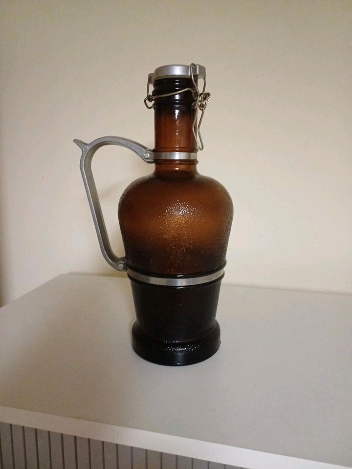 brauner Bier- Glaskrug, 2,5 l, Siphon, Bügelverschluss, Henkel in Nünchritz