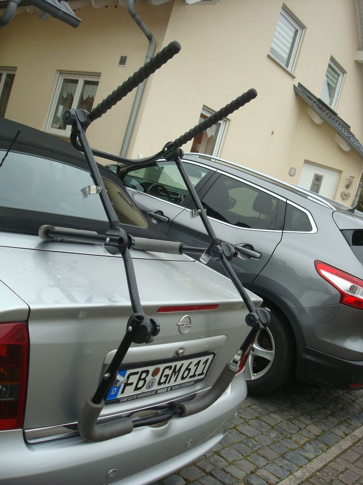 Fahrradträger universal, zwei Fahrräder, für alle Autotypen in Büdingen