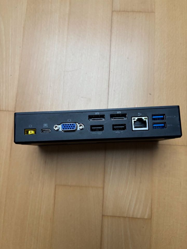 Lenovo Dockingstationen DK1633 THINKPAD USB-C in Düsseldorf