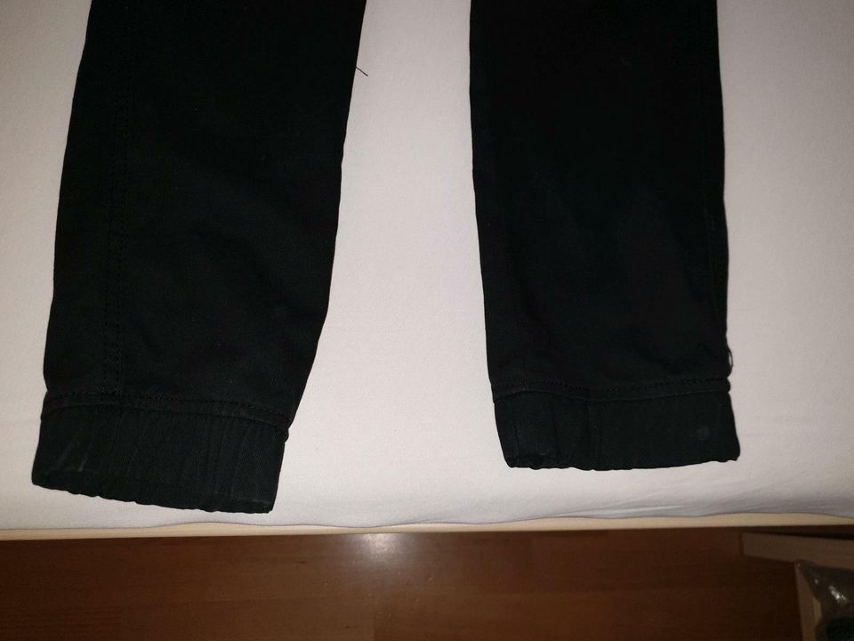 Cargohose, Jeans,schwarz, Gr. 158,neuwertig in Mögglingen