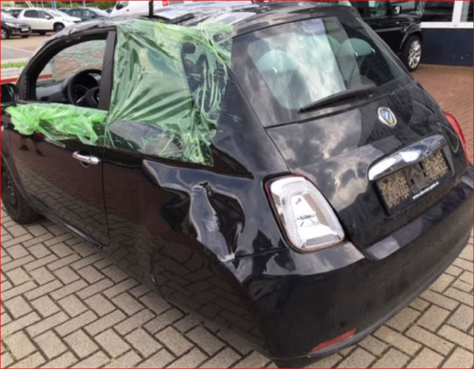 Fiat 500   ELLENATOR mit    Unfall gesucht in Essen