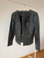 Schwarze Lederjacke Bikerjacke feines Leder Größe 36 von Oui Altstadt-Lehel - München/Lehel Vorschau