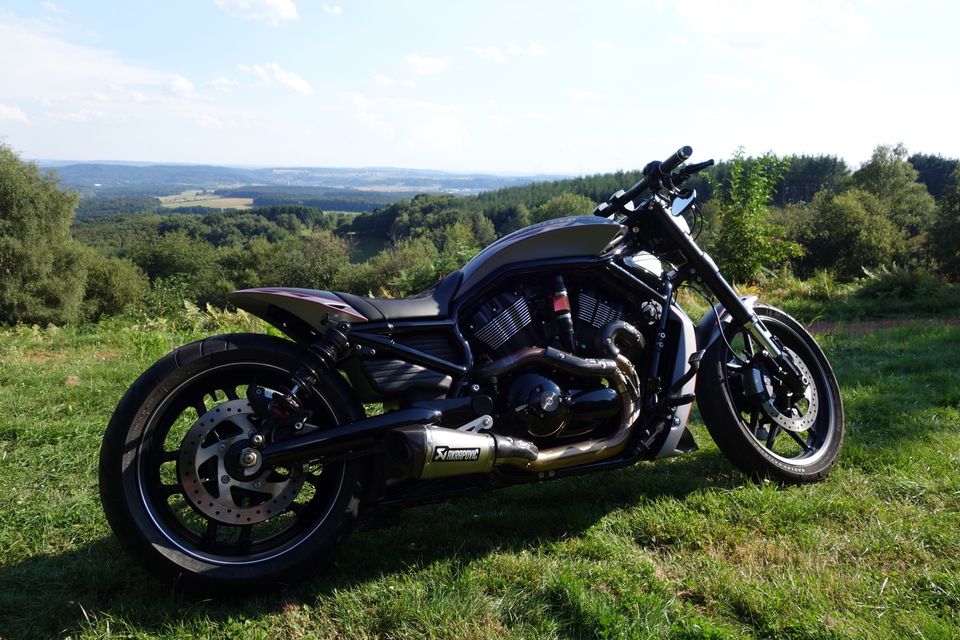Jack Lomaxx Harley Davidson Night Rod Special Custombike in Losheim am See