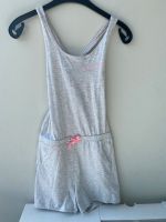 wie neu! Esprit Beach Jumpsuit grau rosa 140 146 Mädchen Nordrhein-Westfalen - Monheim am Rhein Vorschau