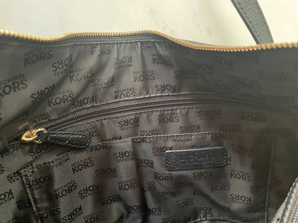 Michael Kors Anita Large 2-in-1 Tasche in Berlin