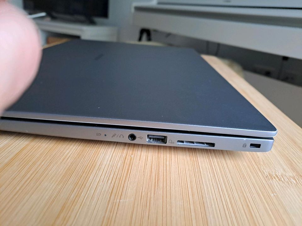 Medion Laptop Notebook S 17404 mit 512 GB Speicher SSD in Duisburg