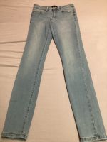 Jeans Gr. XS / 34 blau Vero Moda neuwertig München - Trudering-Riem Vorschau