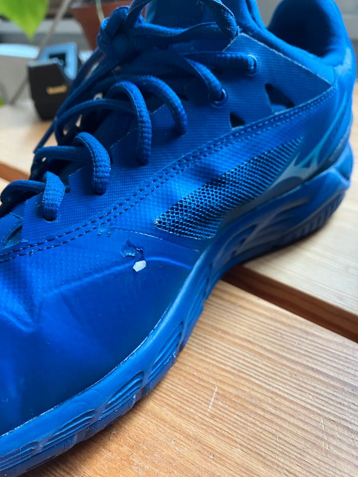 Mizuno Wave Sportschuhe 42 in Berlin