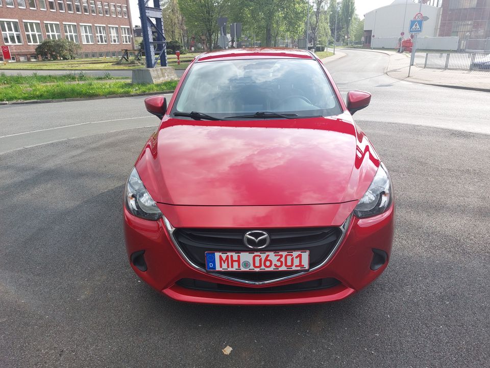 Mazda 2 Center - Line 1.5 L  wenig Km in Mülheim (Ruhr)