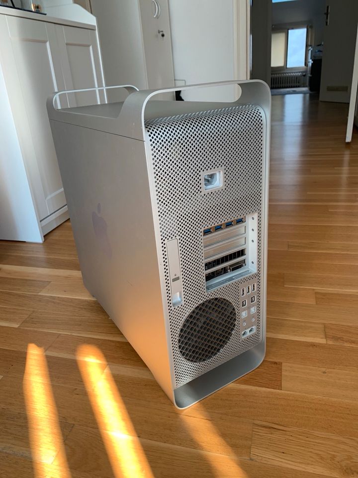 Mac Pro 4.1>5.1 2009 6Kerne 32gb Radeon Rx 560 4gb in Berlin