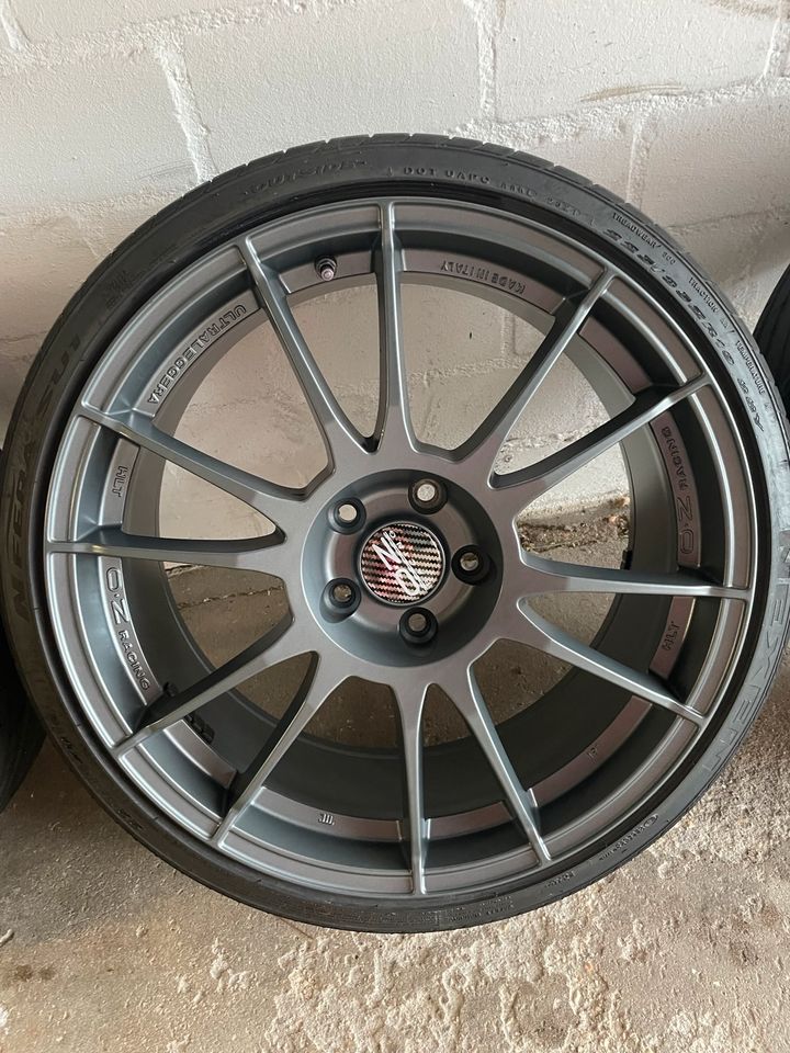 Oz ultraleggera hlt 5x112 19 Zoll 8,5x19 et47 in Kördorf