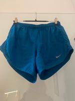 Nike Shorts kurze Hose Größe XS Sachsen - Neukirchen/Erzgeb Vorschau