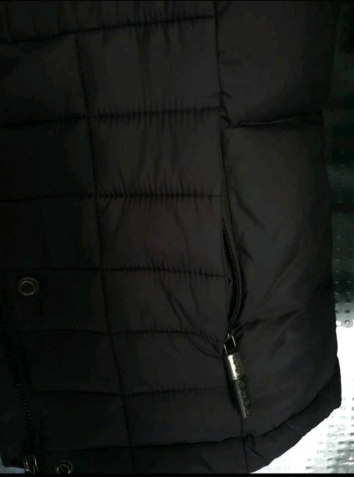 Superdry Fuji Outdoor Jacke Winterjacke schwarz grau 36 S wie neu in Hamburg