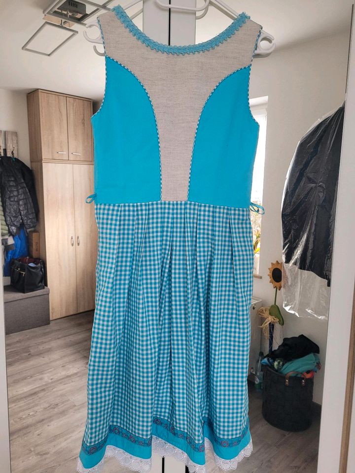 Dirndl Stockpoint gr.38 Dirndl türkis Blau in Burghaslach