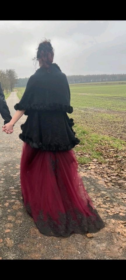 Abendkleid/Standesamtkleid/Hochzeitskleid in Holdorf