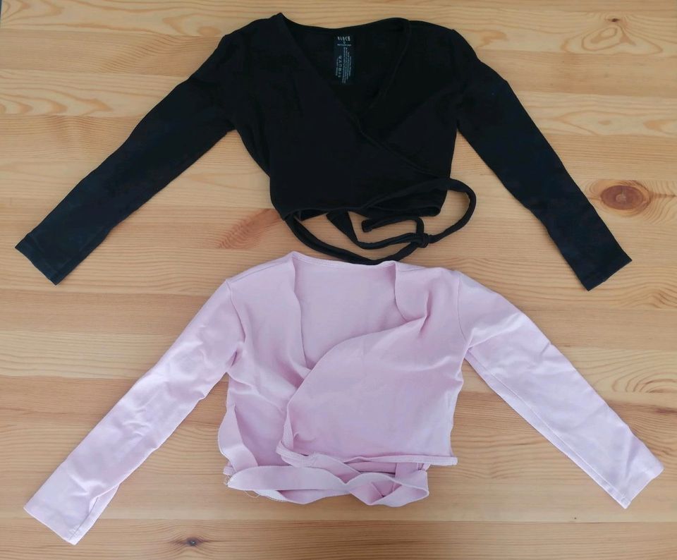 Bloch Bolerojacke Bolero Balletjacke Größe 128 134 140 wie neu in Bad Laasphe