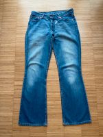 Levi’s Jeans Damen Gr. 28/34, mit Schlag und Stickerei Hamburg-Mitte - Hamburg St. Georg Vorschau